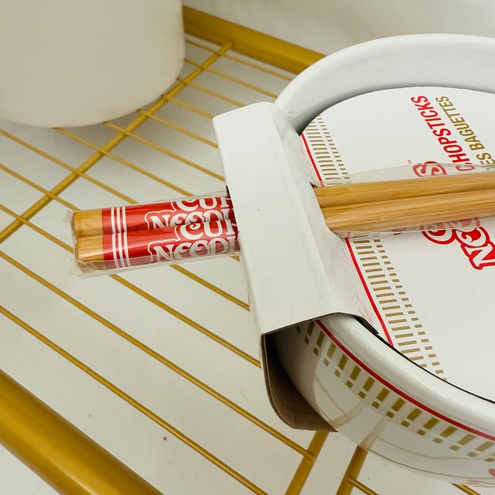 NWT Cup Noodles Ceramic Ramen Noodle Rice Bowl w/Chopsticks! - Picture 6 of 6